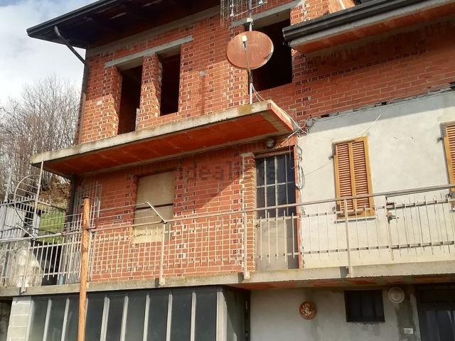 Villetta bifamiliare in vendita di 188 m² in Via Don M. Gedda, 24