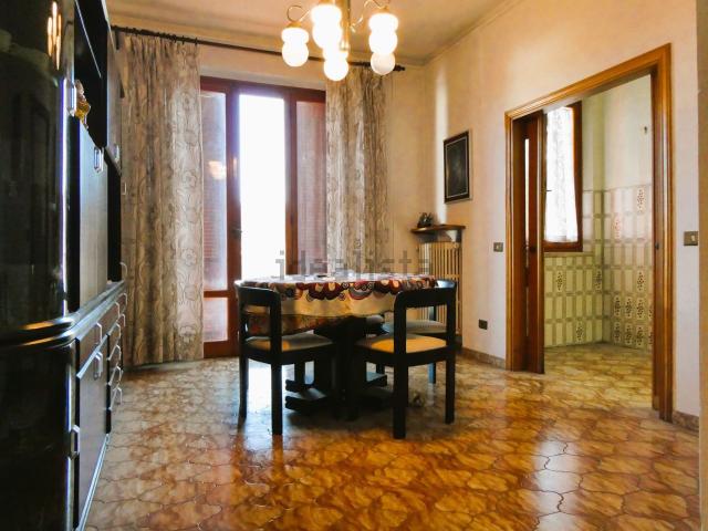Villetta bifamiliare in vendita di 188 m² in Via Fonda