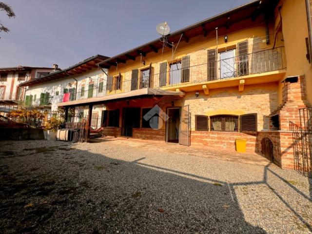 Villetta bifamiliare in vendita di 188 m² in Via Piave, 20