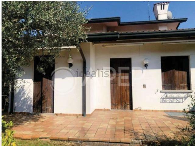 Villetta bifamiliare in vendita di 188 m² in Via San Stefano, 4