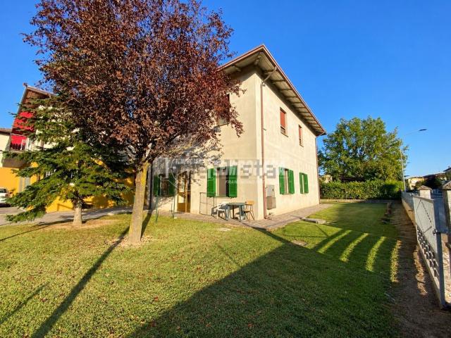 Villetta bifamiliare in vendita di 189 m² in Via Viazza, 20