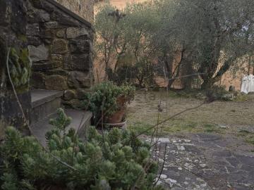 Villetta bifamiliare in vendita di 189 m² in Via Senese