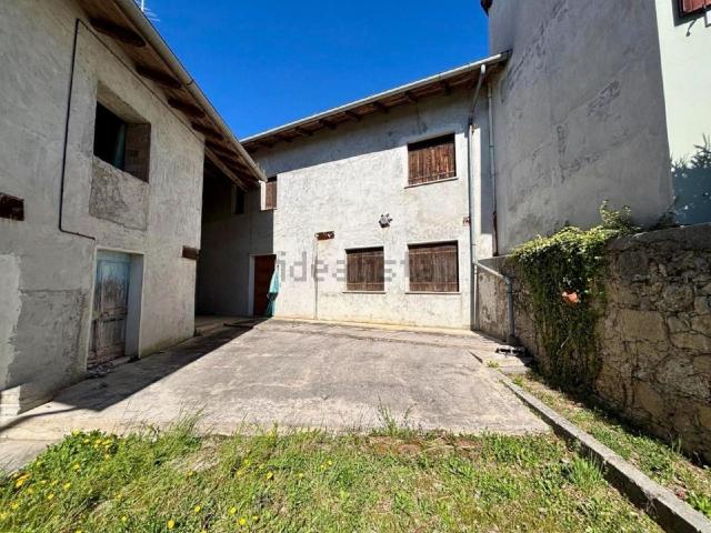 Villetta bifamiliare in vendita di 189 m²