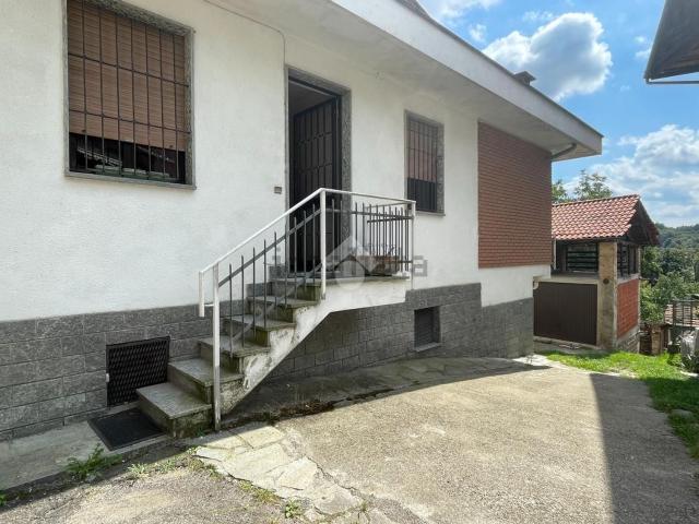 Villetta bifamiliare in vendita di 193 m² in Via Villa Sotto, 19