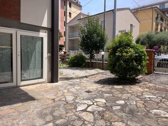 Villetta bifamiliare in vendita di 190 m² in Largo San Zeno