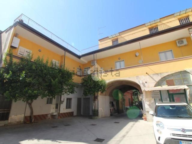 Villetta bifamiliare in vendita di 190 m² in Via XXV Aprile, 130