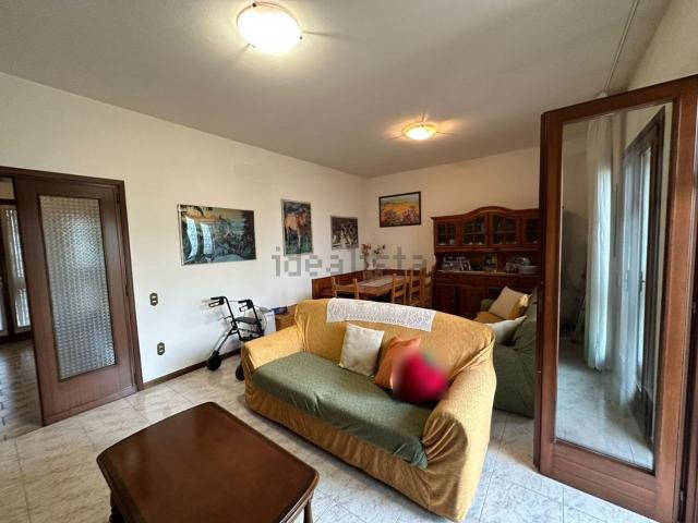 Villetta bifamiliare in vendita di 190 m² in Via Cà Bianca