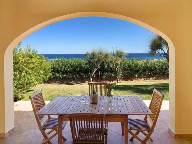 Villetta bifamiliare in vendita di 190 m² in Via costa caddu