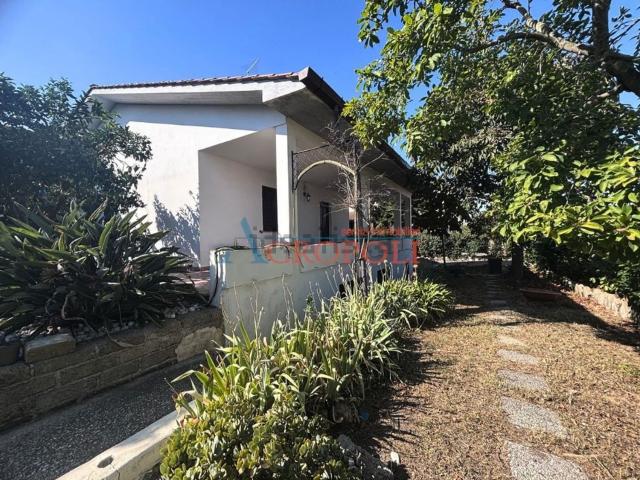 Villetta bifamiliare in vendita di 190 m² in Via dei Sambuchi