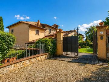 Villetta bifamiliare in vendita di 190 m² in Via di Giogoli, 1