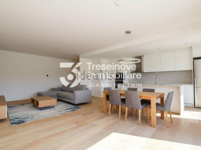 Villetta bifamiliare in vendita di 190 m² in Via Giuseppe Mazzini
