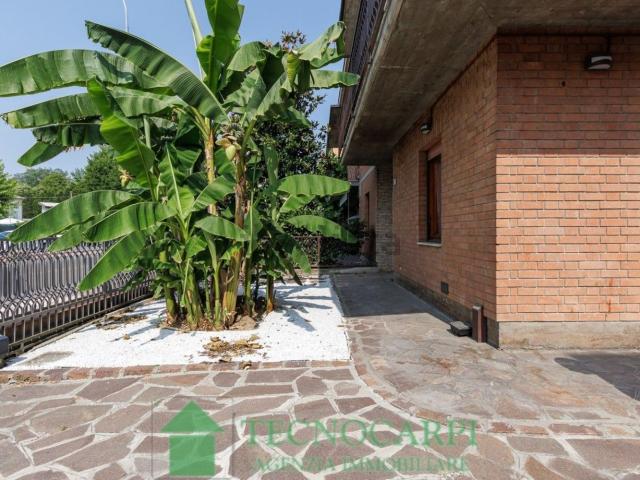 Villetta bifamiliare in vendita di 190 m² in Via Lago di Lugano