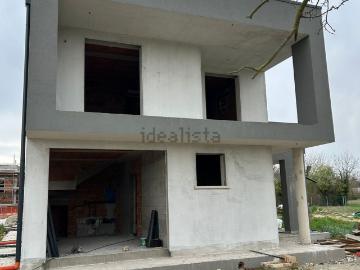 Villetta bifamiliare in vendita di 190 m² in Via Orlanda