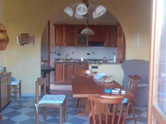 Villetta bifamiliare in vendita di 190 m² in Via Quercioli