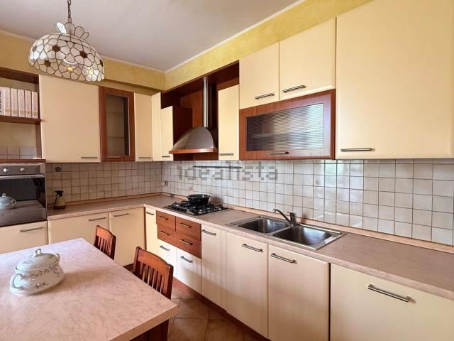 Villetta bifamiliare in vendita di 190 m² in Via Silvio Bonomi