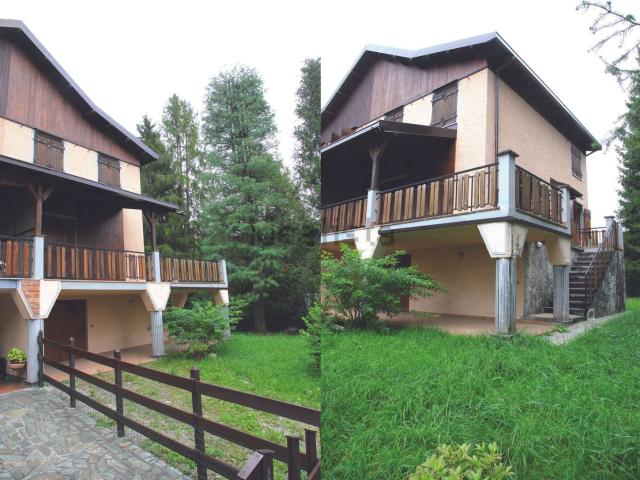 Villetta bifamiliare in vendita di 195 m² in Via Villaggio del Sole, 7