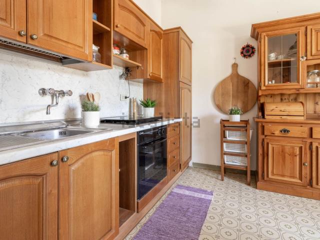 Villetta bifamiliare in vendita di 195 m² in Via Pineta, 2