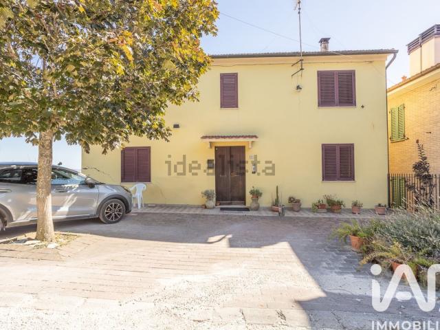 Villetta bifamiliare in vendita di 196 m² in Via Villanova, 6