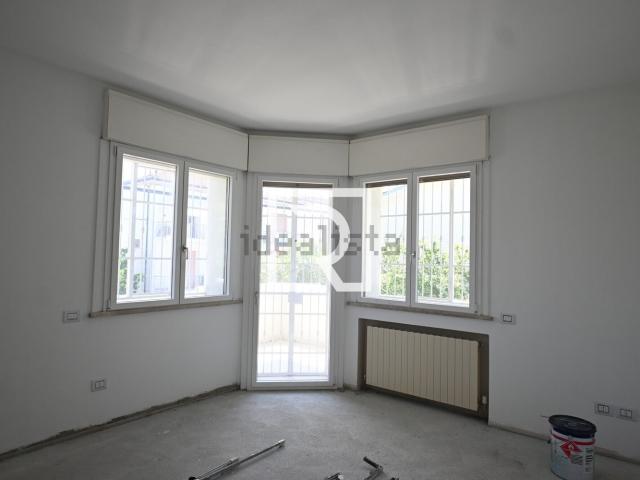 Villetta bifamiliare in vendita di 196 m² in Via Castelfidardo, 25