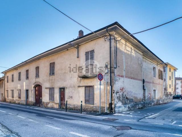 Villetta bifamiliare in vendita di 198 m² in Via Peschiera, 6