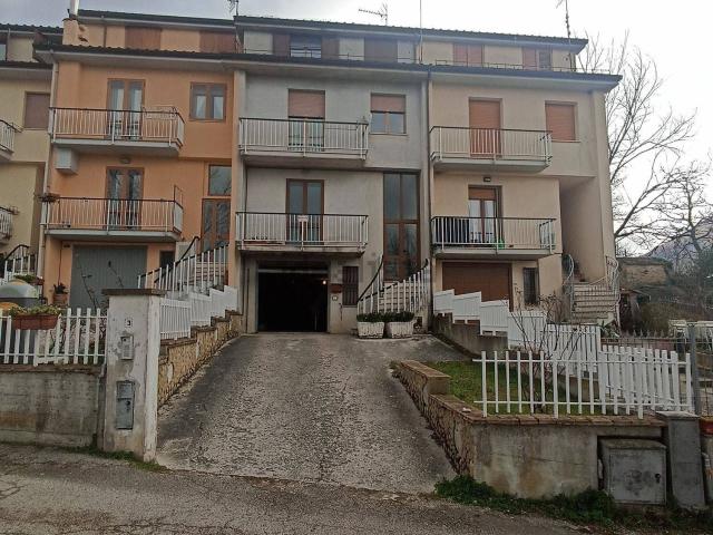 Villetta bifamiliare in vendita di 198 m² in Via Rio