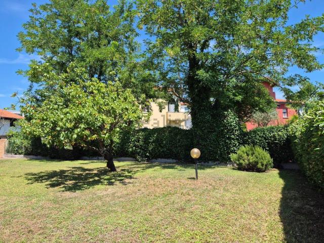 Villetta bifamiliare in vendita di 198 m²