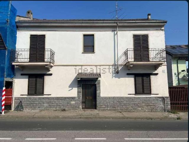Villetta bifamiliare in vendita di 199 m² in Corso Risorgimento, 318