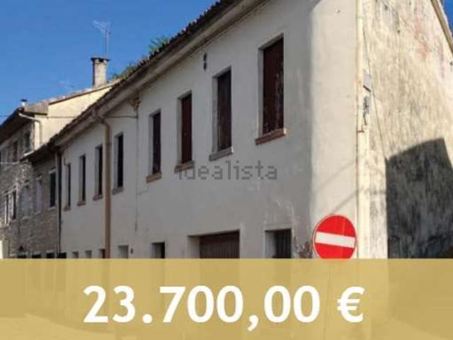 Villetta bifamiliare in vendita di 199 m² in Piazza Roma