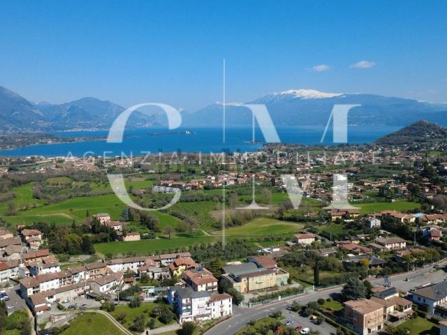 Villetta bifamiliare in vendita di 199 m² in Via Valtenesi, 10