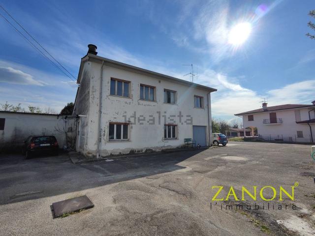 Villetta bifamiliare in vendita di 103 m² in Via XXIV Maggio, 31