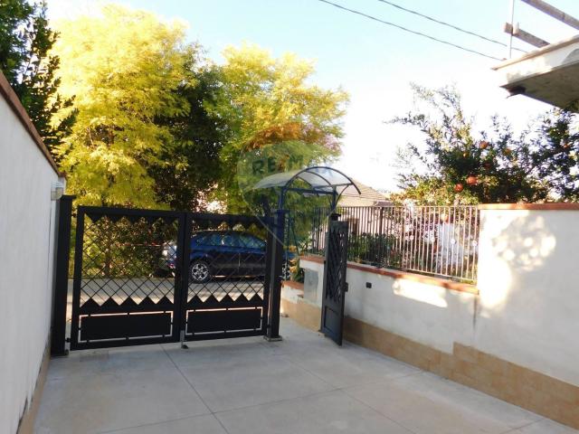 Villetta bifamiliare in vendita di 103 m² in Via Corsi, 6
