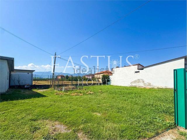 Villetta bifamiliare in vendita di 103 m² in Via Statale, 350