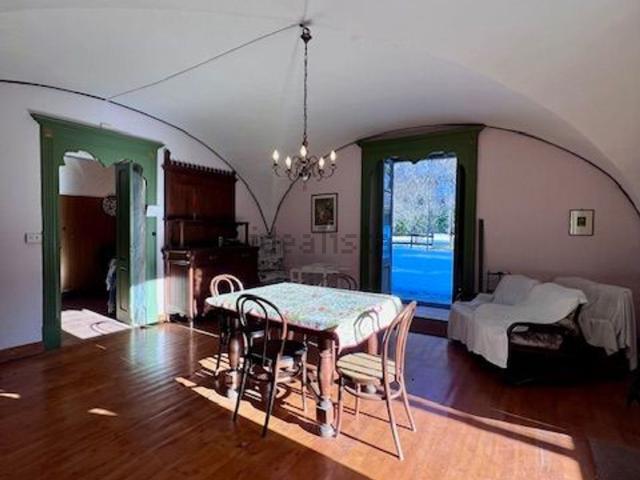 Villetta bifamiliare in vendita di 1000 m² in Vicolo bouchard, 3