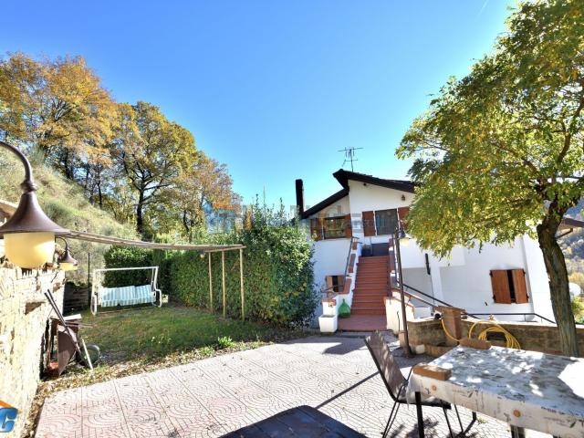 Villetta bifamiliare in vendita di 100 m² in Corso Trieste, 6
