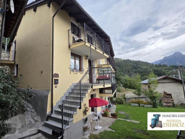 Villetta bifamiliare in vendita di 100 m² in Frazione La Ville