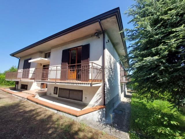 Villetta bifamiliare in vendita di 100 m² in Località bravi