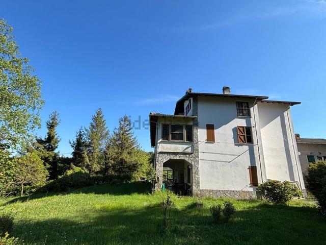 Villetta bifamiliare in vendita di 100 m² in Località Cascine