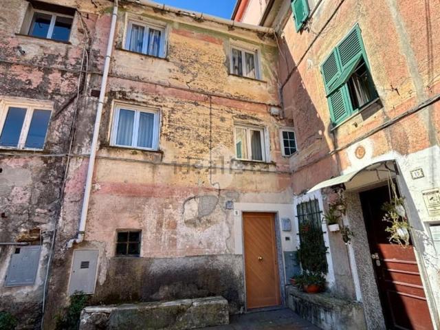 Villetta bifamiliare in vendita di 100 m² in Piazza Nord San Assunta, 18