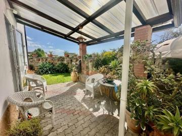 Villetta bifamiliare in vendita di 100 m² in Via Valona, 8