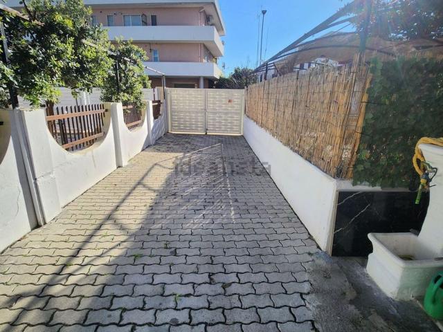 Villetta bifamiliare in vendita di 100 m² in Via Alcide de Gasperi, 3
