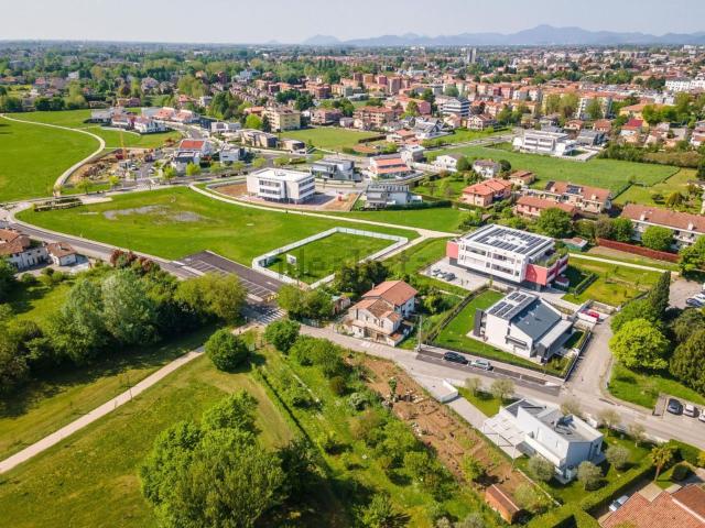 Villetta bifamiliare in vendita di 100 m² in Via Annibale Testa