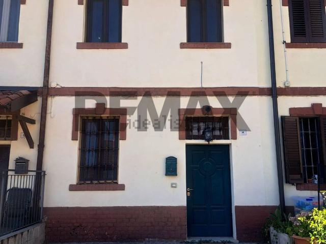 Villetta bifamiliare in vendita di 100 m² in Via Brigata Pavia, 11