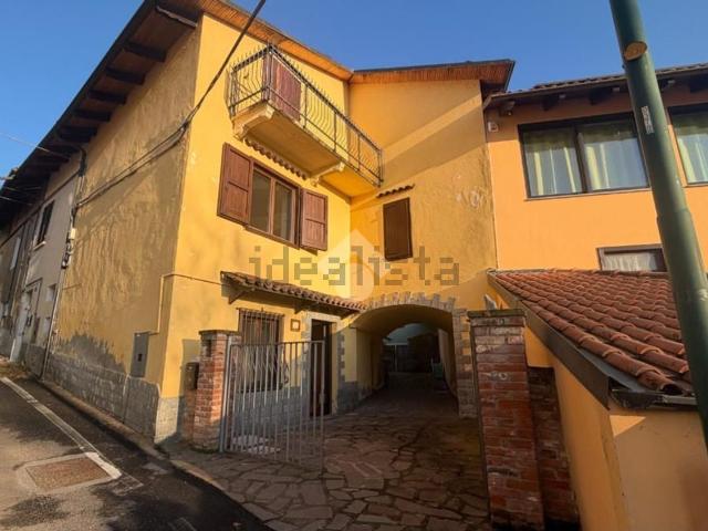 Villetta bifamiliare in vendita di 100 m² in Via Cimenasco, 87