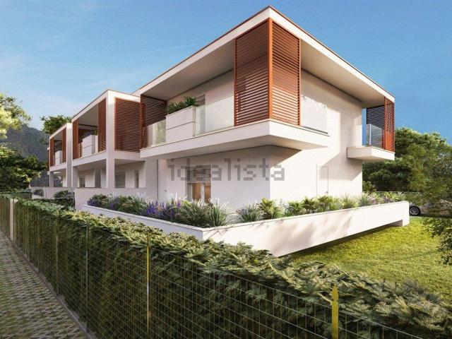Villetta bifamiliare in vendita di 100 m² in Via delle Pinete