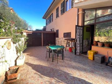 Villetta bifamiliare in vendita di 100 m² in Via delle Pianelle
