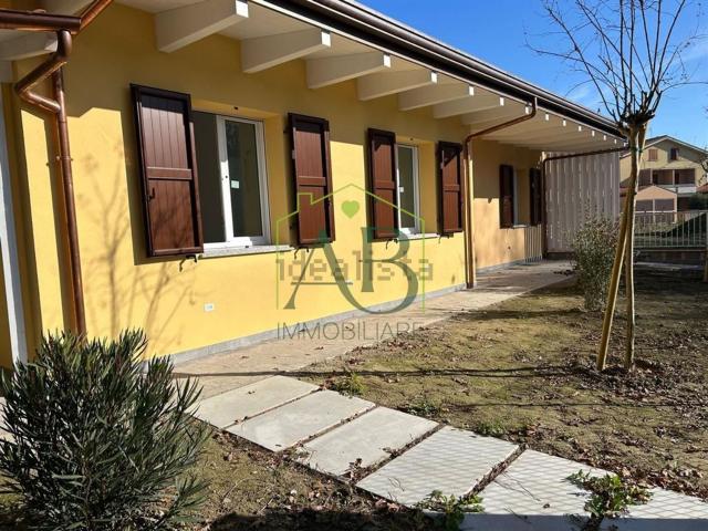 Villetta bifamiliare in vendita di 100 m² in Via Fiumazzo, 1