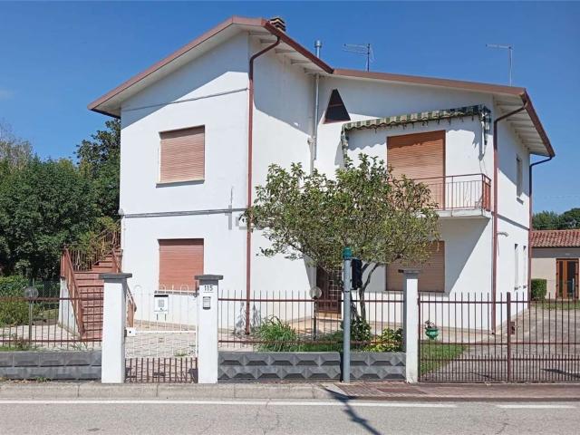 Villetta bifamiliare in vendita di 100 m² in Via Fornase, 91