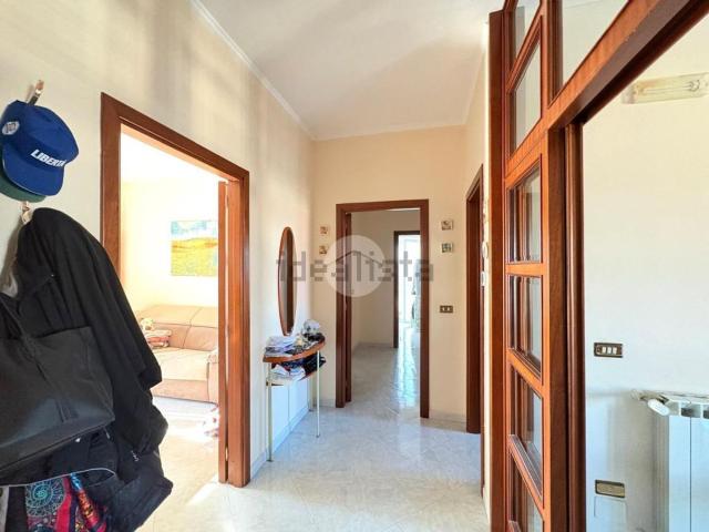 Villetta bifamiliare in vendita di 100 m² in Via Fosso Luna, 33