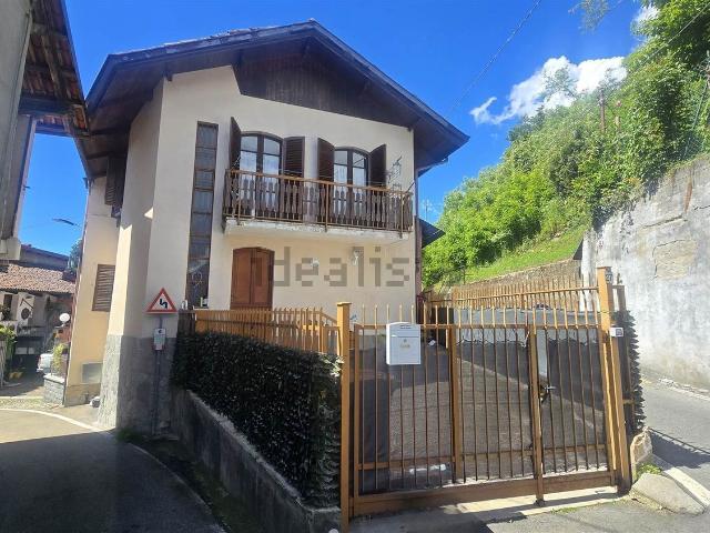 Villetta bifamiliare in vendita di 100 m² in Via G. Battista Maffiotti, 27