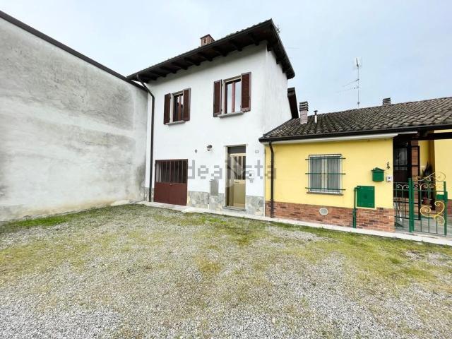 Villetta bifamiliare in vendita di 100 m² in Via Lombardia, 68